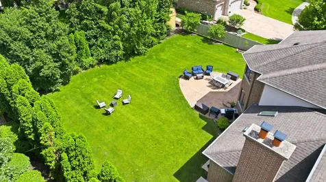 1736 Brian Grant Court Downers Grove IL 60516