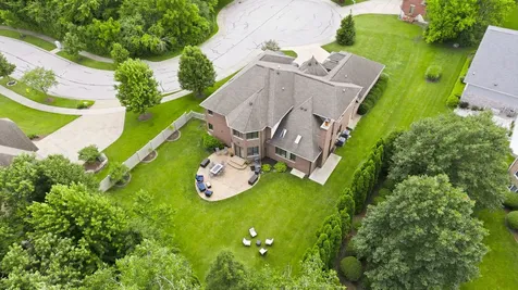 1736 Brian Grant Court Downers Grove IL 60516