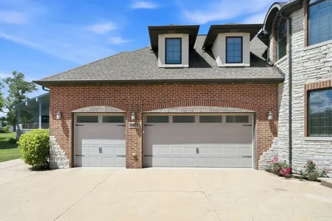 1736 Brian Grant Court Downers Grove IL 60516