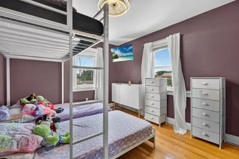 3128 Ernst Street Franklin Park IL 60131