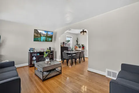 3128 Ernst Street Franklin Park IL 60131