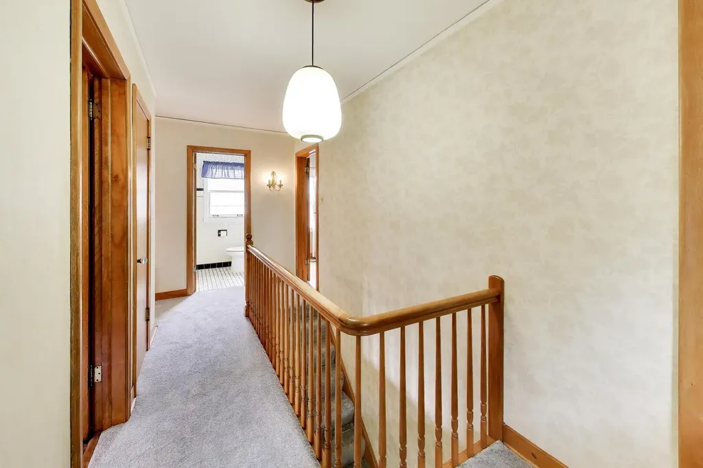 10426 South Artesian Avenue Chicago IL 60655