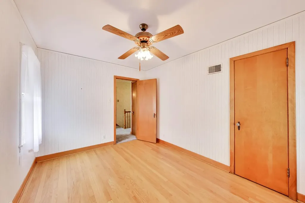 10426 South Artesian Avenue Chicago IL 60655