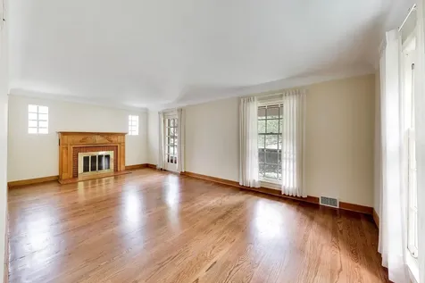 10426 South Artesian Avenue Chicago IL 60655