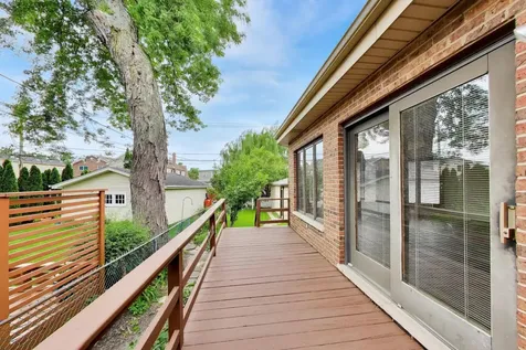 10426 South Artesian Avenue Chicago IL 60655