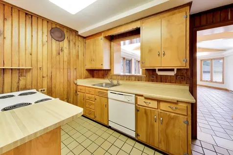 10426 South Artesian Avenue Chicago IL 60655