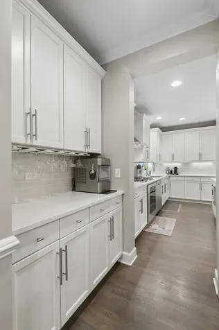 5652 North Lockwood Avenue Chicago IL 60646