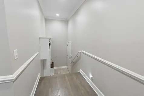 5652 North Lockwood Avenue Chicago IL 60646