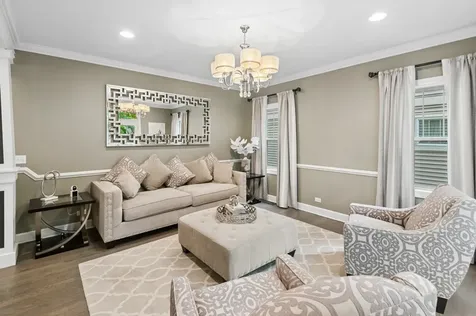 5652 North Lockwood Avenue Chicago IL 60646