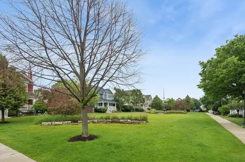 5652 North Lockwood Avenue Chicago IL 60646