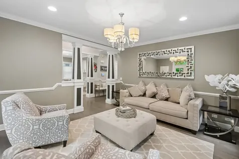 5652 North Lockwood Avenue Chicago IL 60646