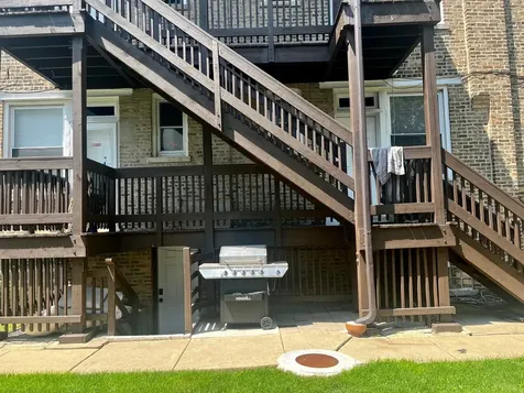 5325 North Damen Avenue Chicago IL 60625