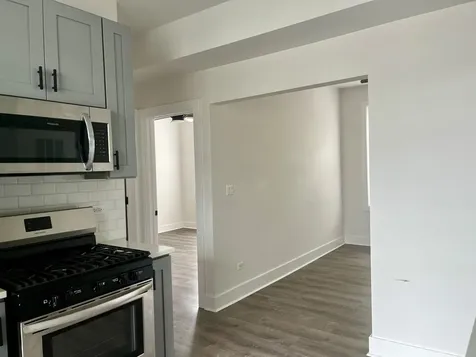 5325 North Damen Avenue Chicago IL 60625