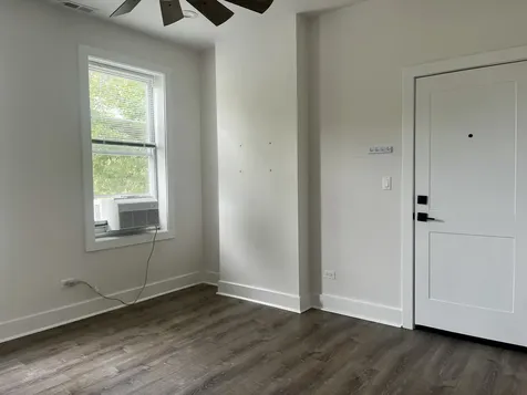 5325 North Damen Avenue Chicago IL 60625