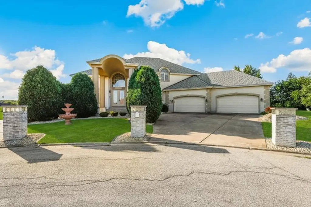 5 Delphi Court Tinley Park IL 60477