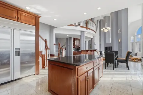 5 Delphi Court Tinley Park IL 60477
