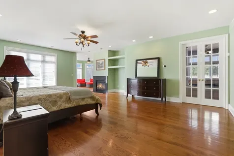 5 Delphi Court Tinley Park IL 60477