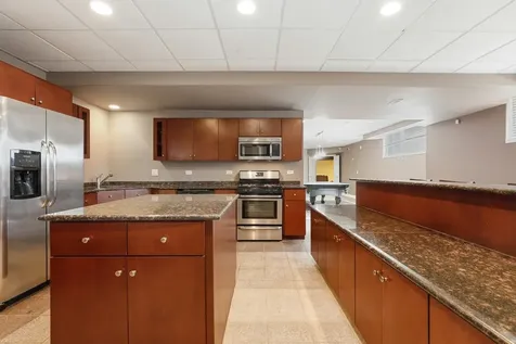 5 Delphi Court Tinley Park IL 60477