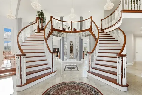 5 Delphi Court Tinley Park IL 60477