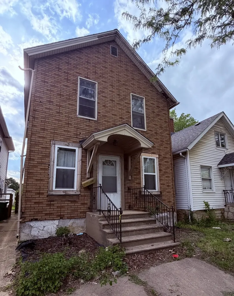 825 North Broadway Street Joliet IL 60435
