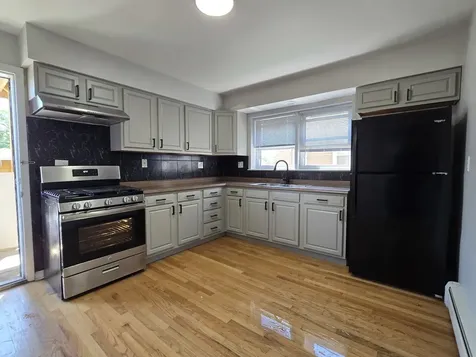 525 25TH Avenue Bellwood IL 60104