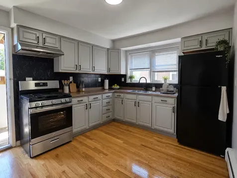 525 25TH Avenue Bellwood IL 60104