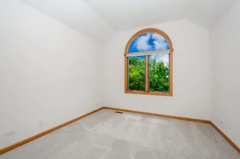 2302 English Prairie Road Spring Grove IL 60081