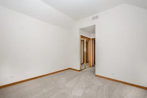 2302 English Prairie Road Spring Grove IL 60081