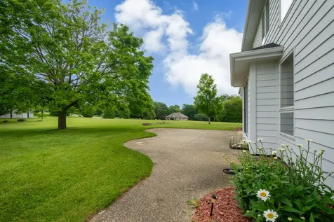 2302 English Prairie Road Spring Grove IL 60081