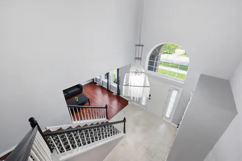 518 Wildflower Way Streamwood IL 60107