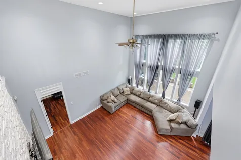 518 Wildflower Way Streamwood IL 60107