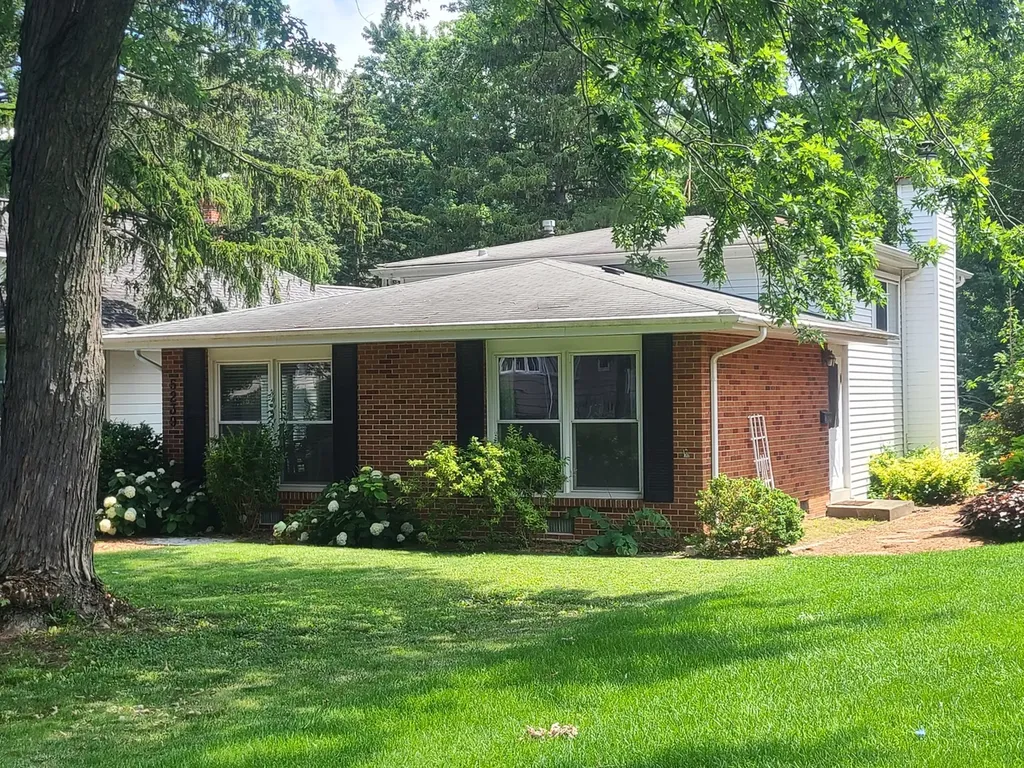 5239 Cumnor Road Downers Grove IL 60515