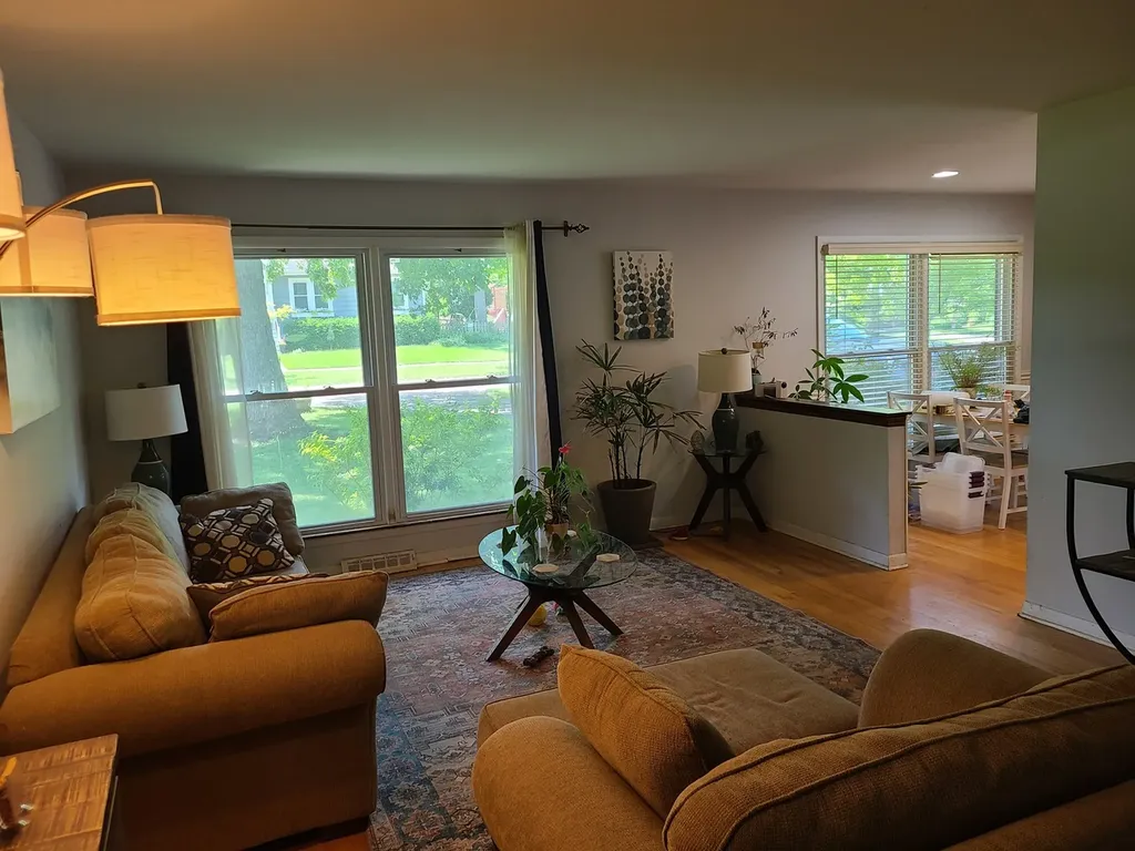 5239 Cumnor Road Downers Grove IL 60515