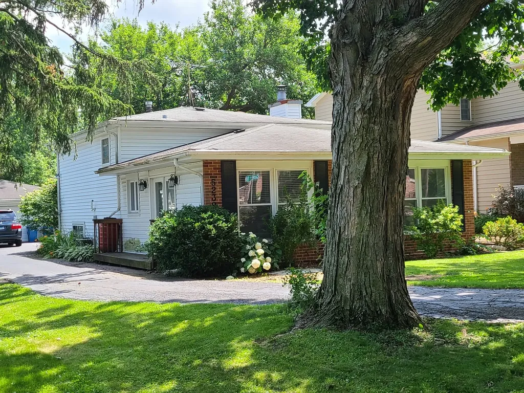 5239 Cumnor Road Downers Grove IL 60515