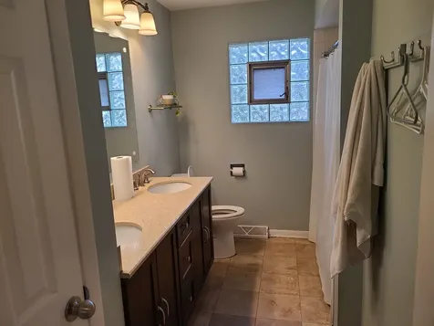 5239 Cumnor Road Downers Grove IL 60515