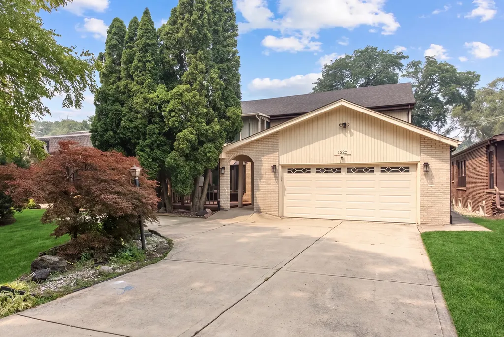 1522 Monroe Avenue River Forest IL 60305
