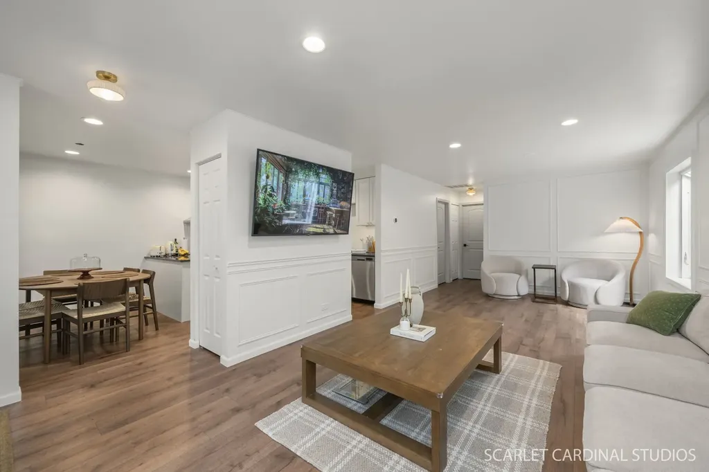 2S425 Cherice Drive Warrenville IL 60555