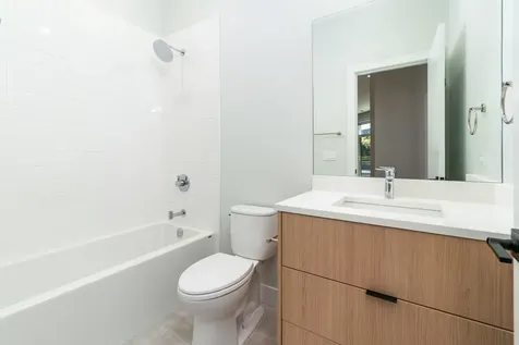 3947 West Dakin Street Chicago IL 60618