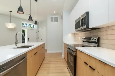 3947 West Dakin Street Chicago IL 60618