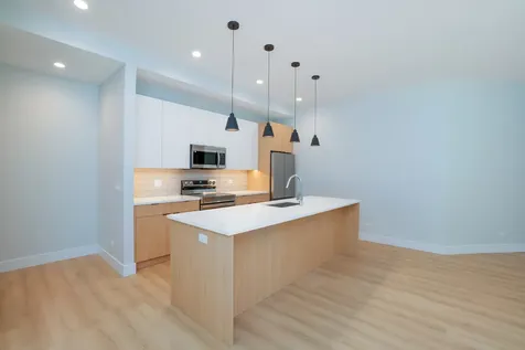 3947 West Dakin Street Chicago IL 60618