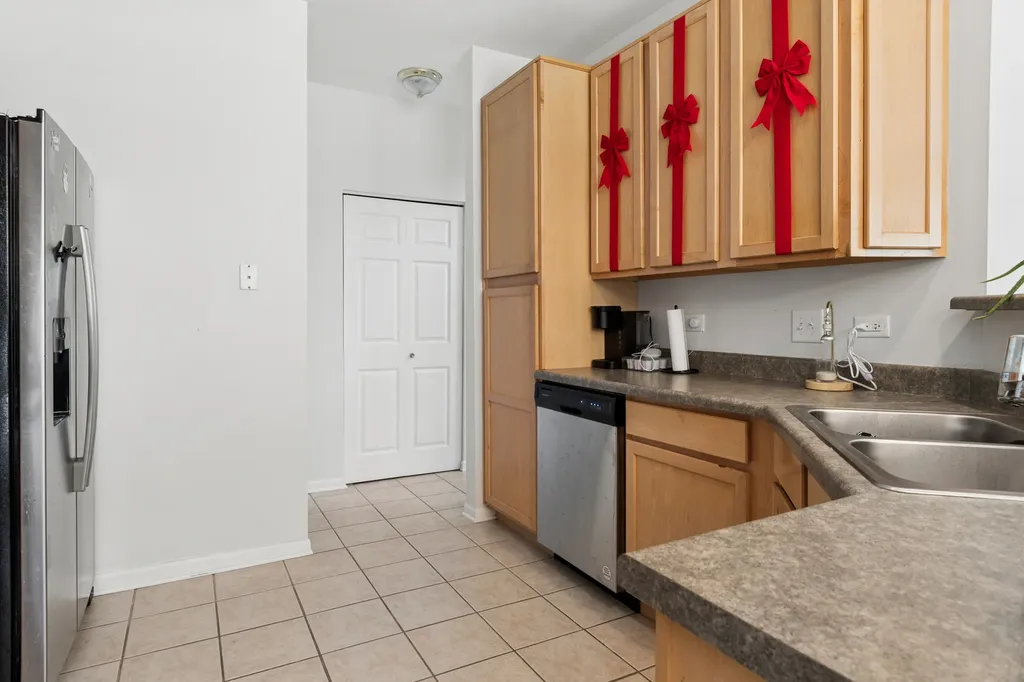 24209 Walnut Circle Plainfield IL 60585