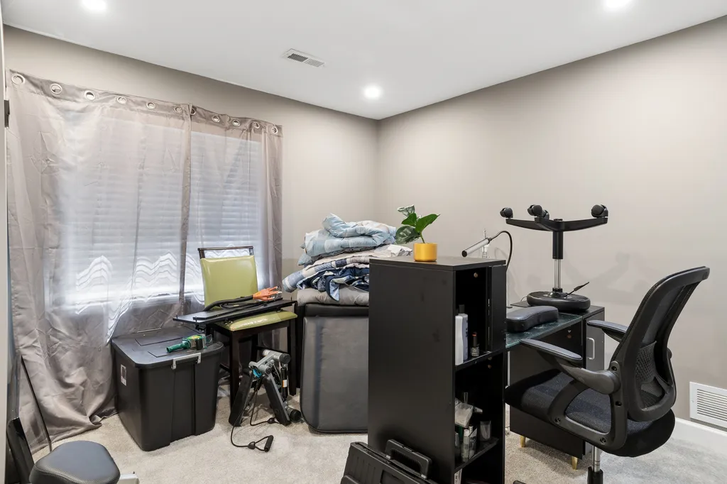 24209 Walnut Circle Plainfield IL 60585