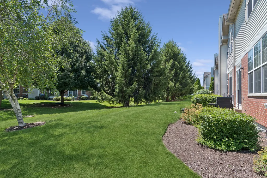 24209 Walnut Circle Plainfield IL 60585