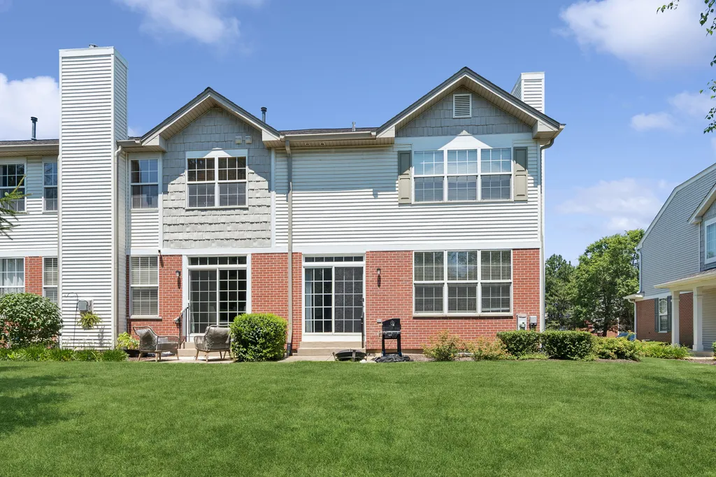 24209 Walnut Circle Plainfield IL 60585