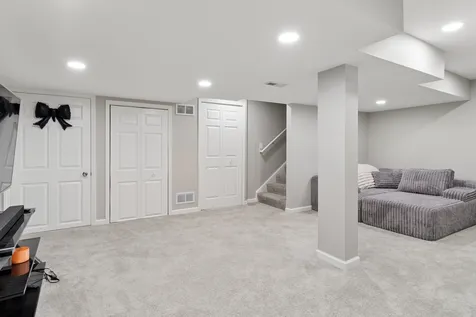 24209 Walnut Circle Plainfield IL 60585