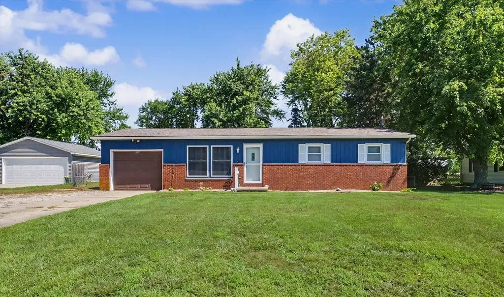 406 Northgate Drive St. Joseph IL 61873