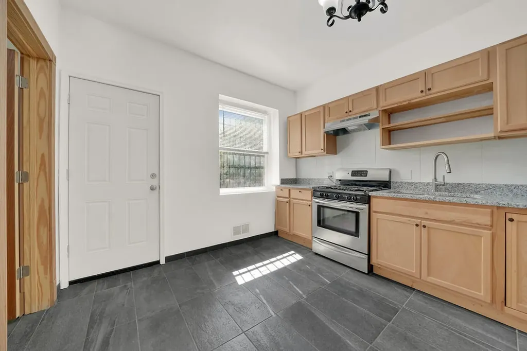 2139 South Homan Avenue Chicago IL 60623