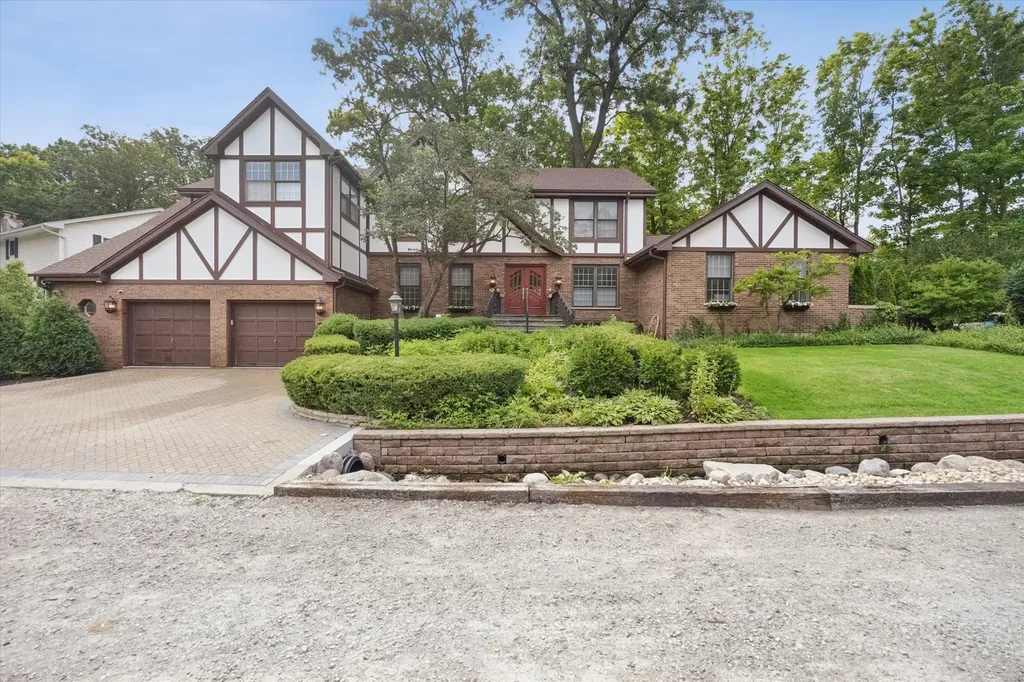 1330 Maple Avenue Downers Grove IL 60515