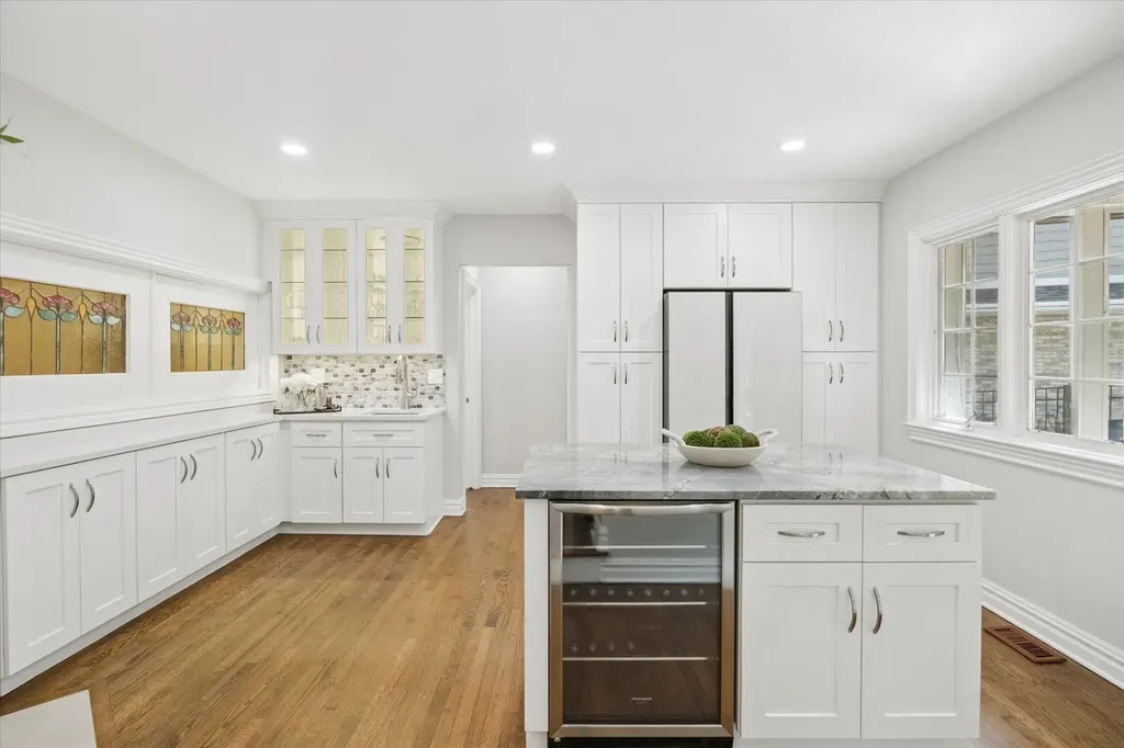 1330 Maple Avenue Downers Grove IL 60515