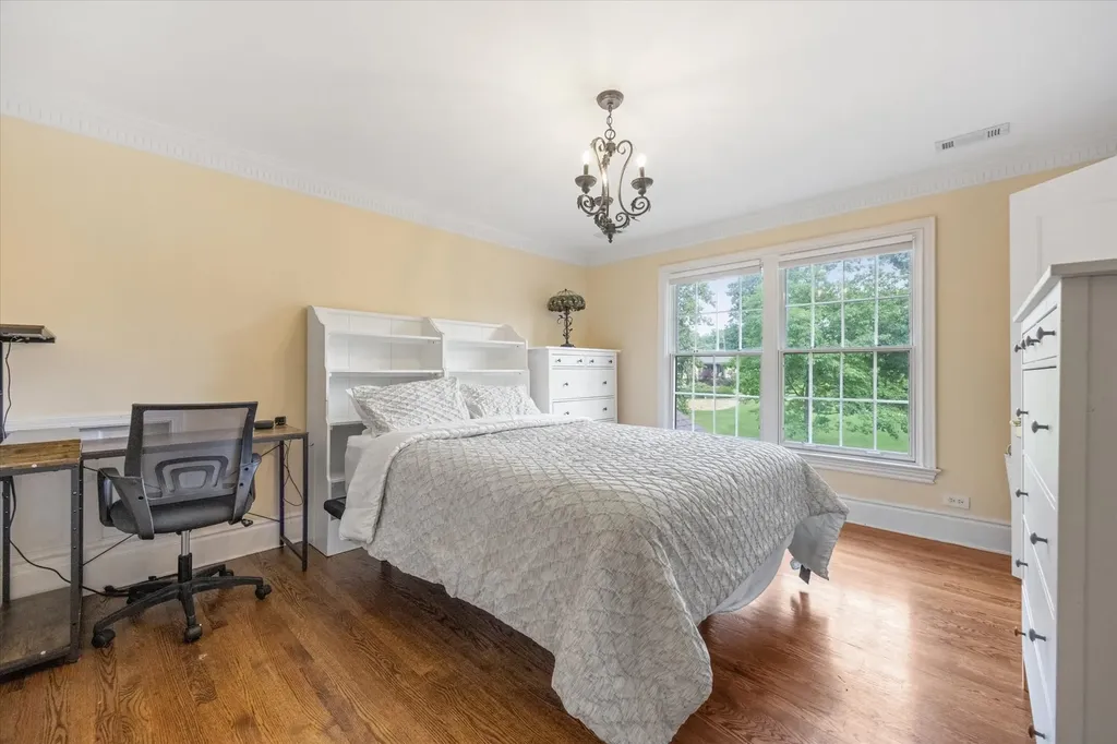 1330 Maple Avenue Downers Grove IL 60515
